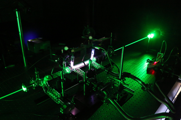 Carbon dioxide plasma created at the Laboratoire de Physique des Plasmas