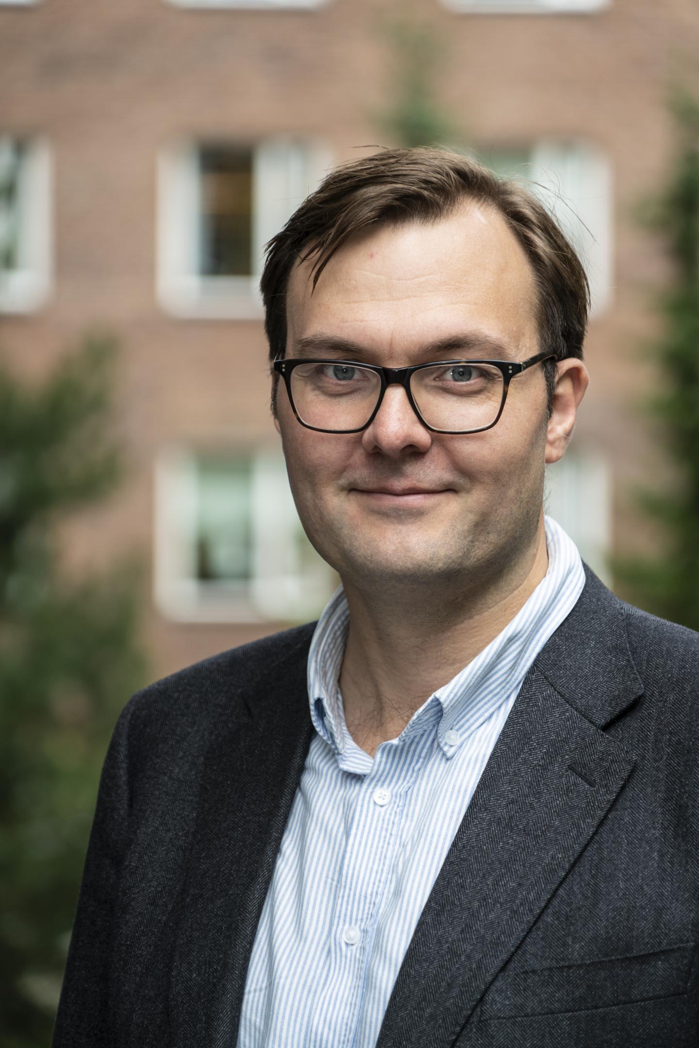 Kasper Moth-Poulsen, Chalmers University of Technology