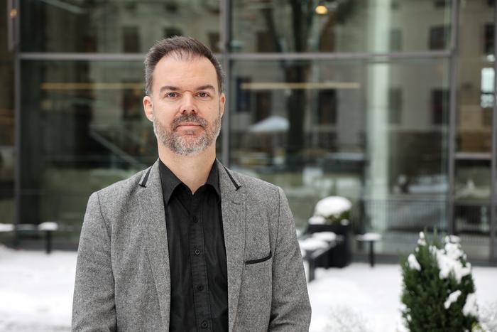 Rickard Arvidsson - Department of Technology Management and Economics, Chalmers University of Technology