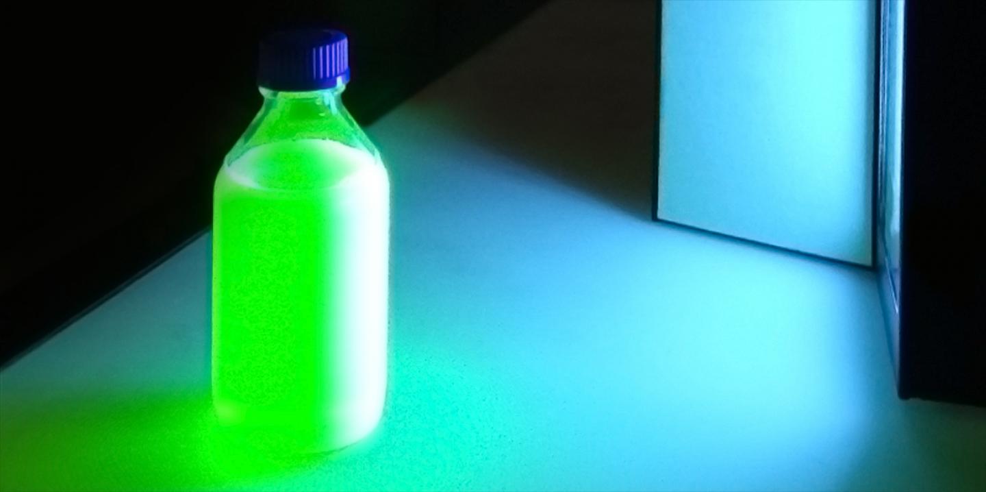 Ultra Green Light