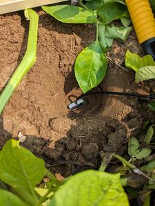 Soil pH testing device