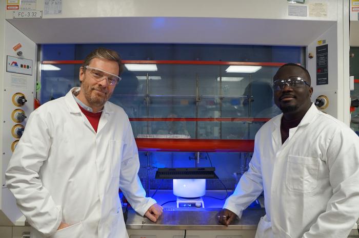 Researchers turn recovered car battery acid and plastic waste into clean hydrogen