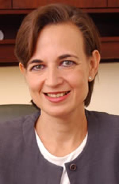 Dr. Beth Levine_low res