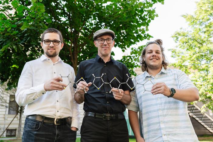 Peter Puschnig with Siegfried Kaidisch and Christian Kern from his research group at the University of Graz