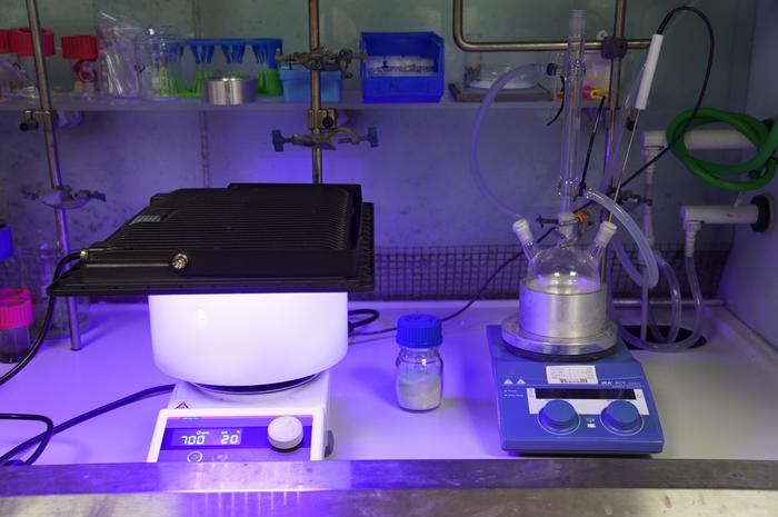 Researchers turn recovered car battery acid and plastic waste into clean hydrogen
