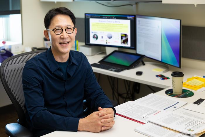 Jin-Woo Kim