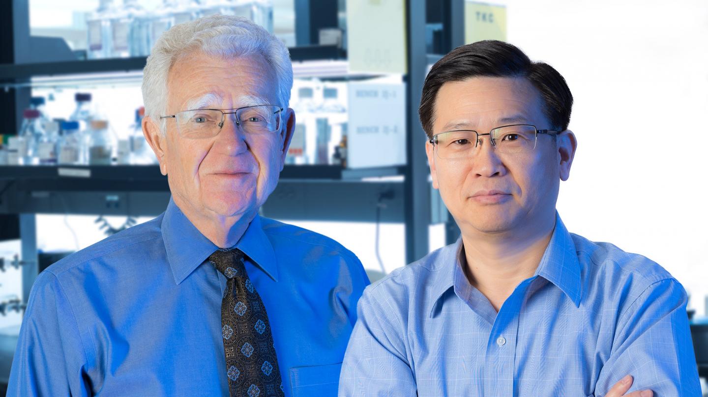 Robert Mahley and Yadong Huang