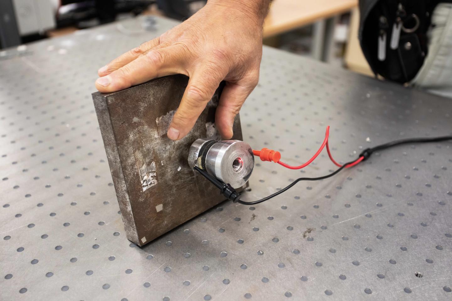 KTU Scientists Developed New Technology for Precision Grinding