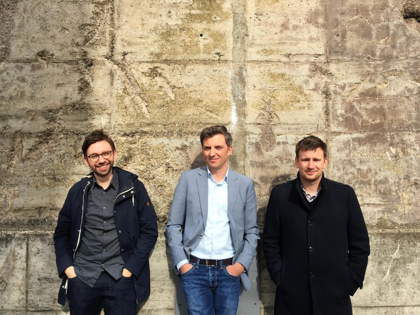 ELWar Research Team