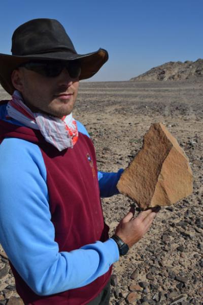 Dr. Seri Shipton in the Arabian Peninsula. Image: ANU