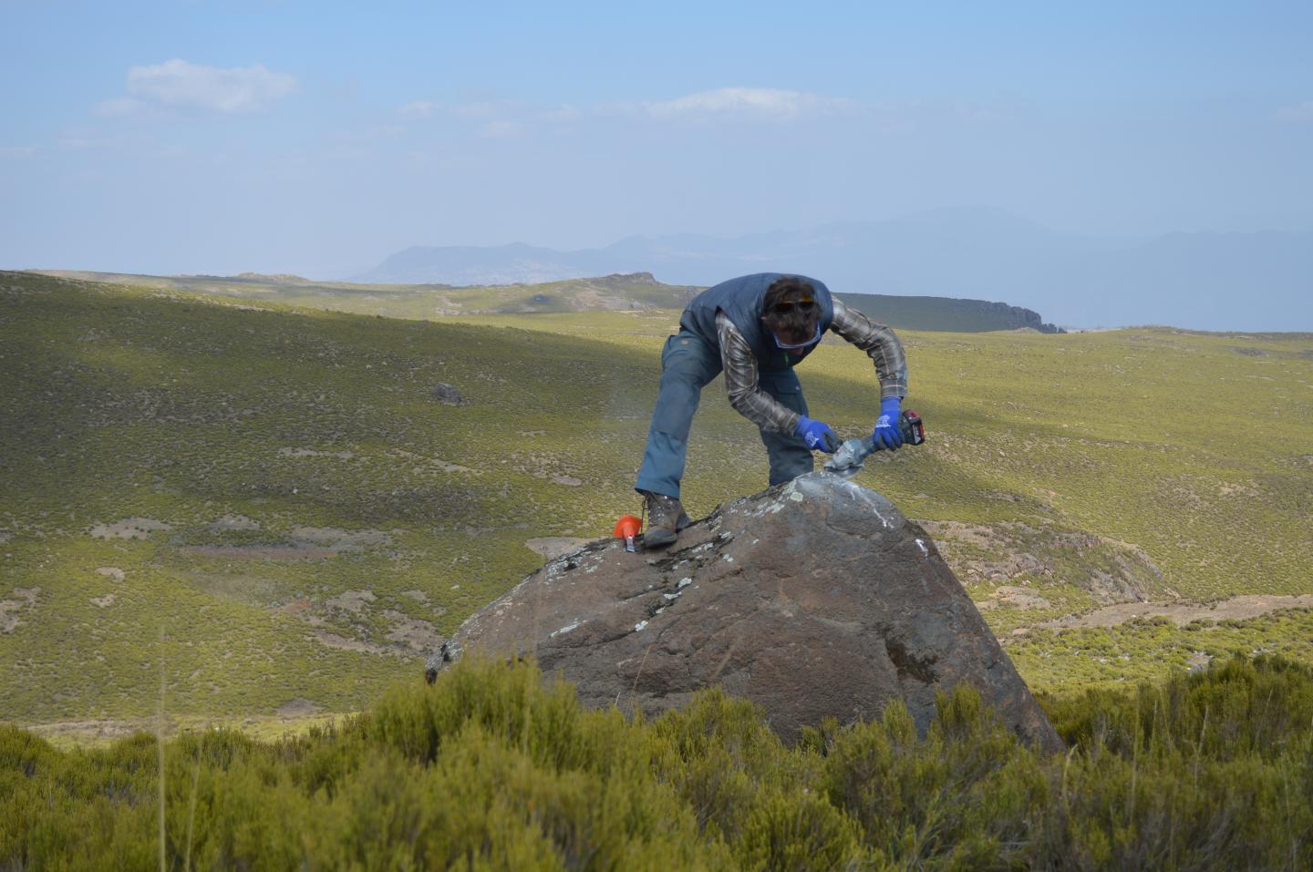Ethiopian Rock Shelter Earliest Evidence of High-Altitude Prehistoric Life (12 of 12)