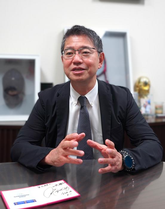 Professor KURODA Ryosuke