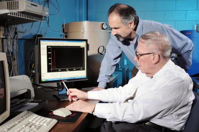 Brent Wagner and Bernd Kahn, 	Georgia Institute of Technology Research News (1 of 2)