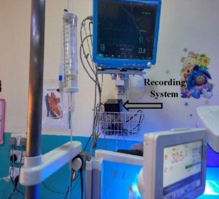 The acoustic recording system in a ward