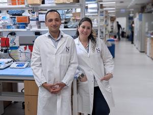 Study authors Mohamed Abdel-Mohsen and Leila Giron in Abdel-Mohsen's lab