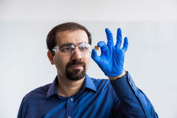 Photovoltaic cells optimised for indoor light