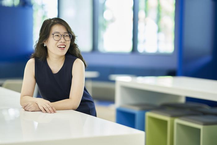 SMU Assistant Professor Yu Qi