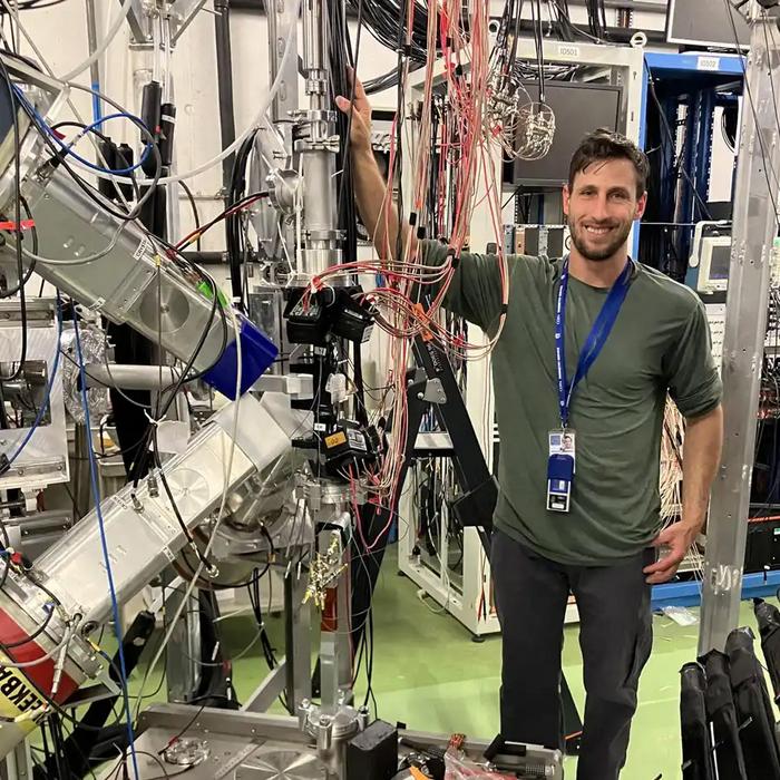 University of Tennessee Physicists Unlock Secrets of Stellar Alchemy: New Insights into Gold’s Cosmic Origins