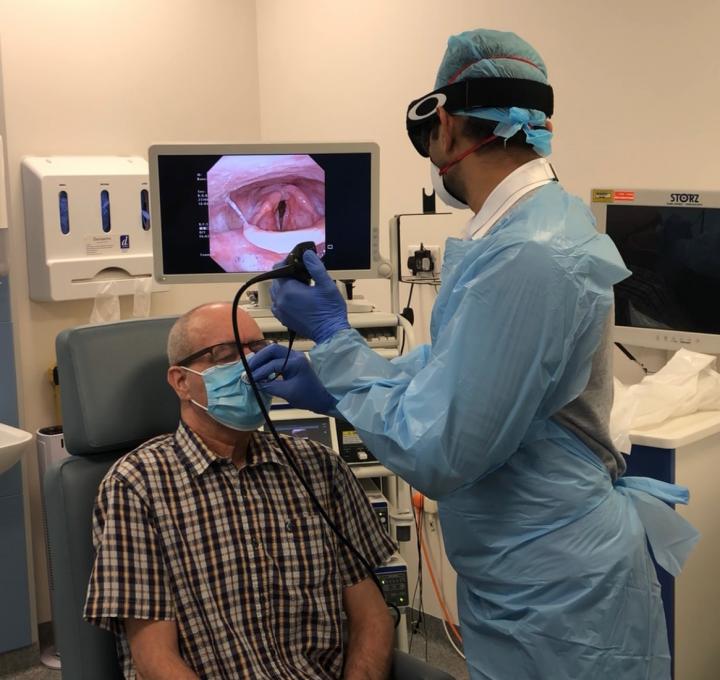SNAP nasendoscopy device in use