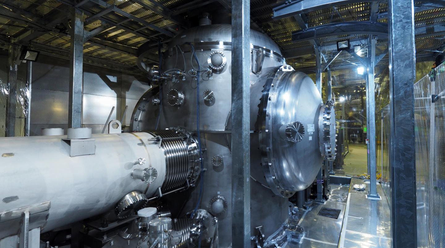 KAGRA Cryostat
