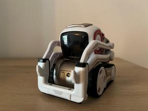 Cozmo the robot