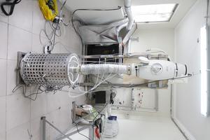 Radial-flow biopurification device prototype