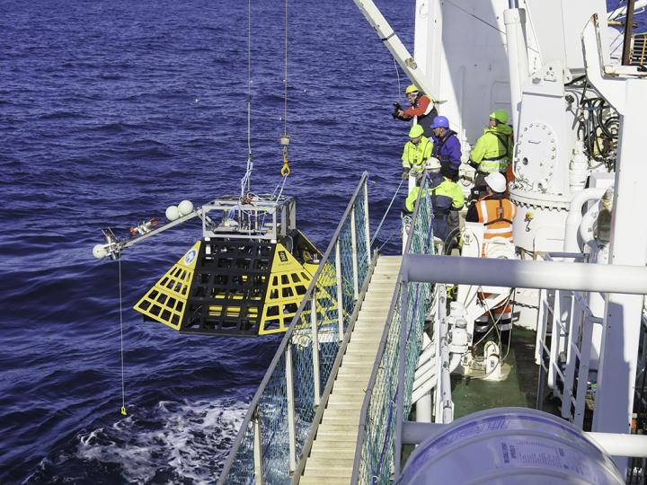 Methane Observatories in the Arctic
