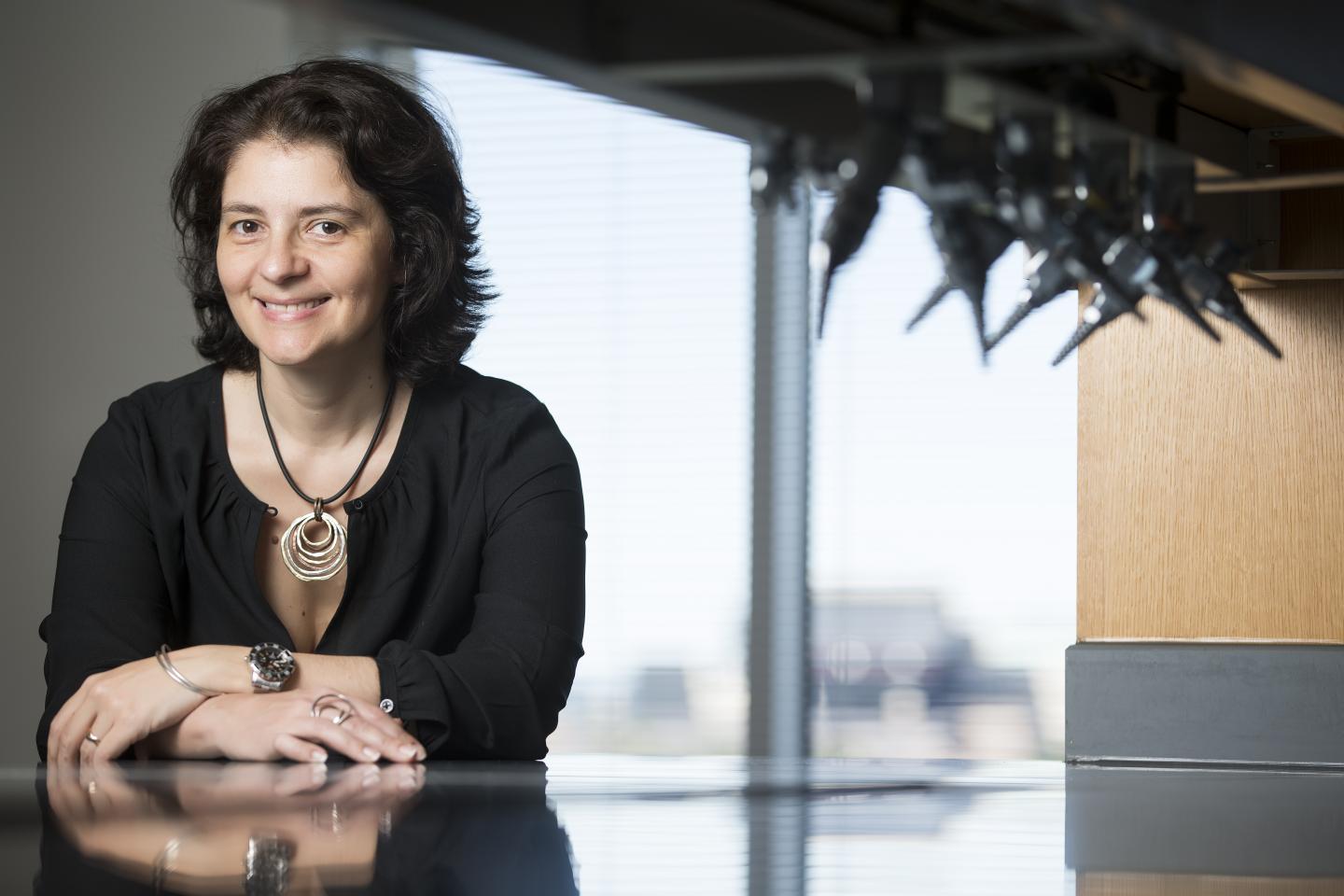 Suzana Herculano-Houzel, Associate Prof. of Psychology and Biological Sciences