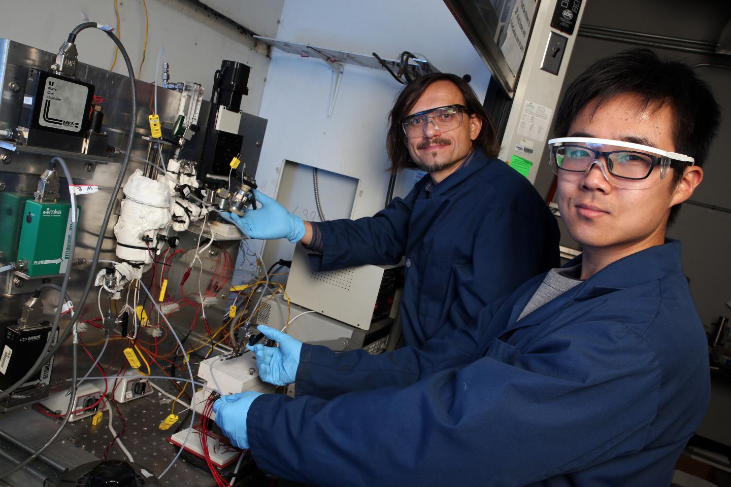 Professor Andrei Fedorov (left) and an Undergraduate Research Assistant Yuzhe Peng, Georgia Instit 