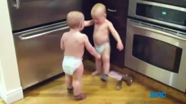 Pointing Is Infants' First Communicative Gesture