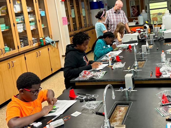 Students in lab setting