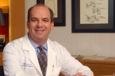 Dr. Steven Bloom