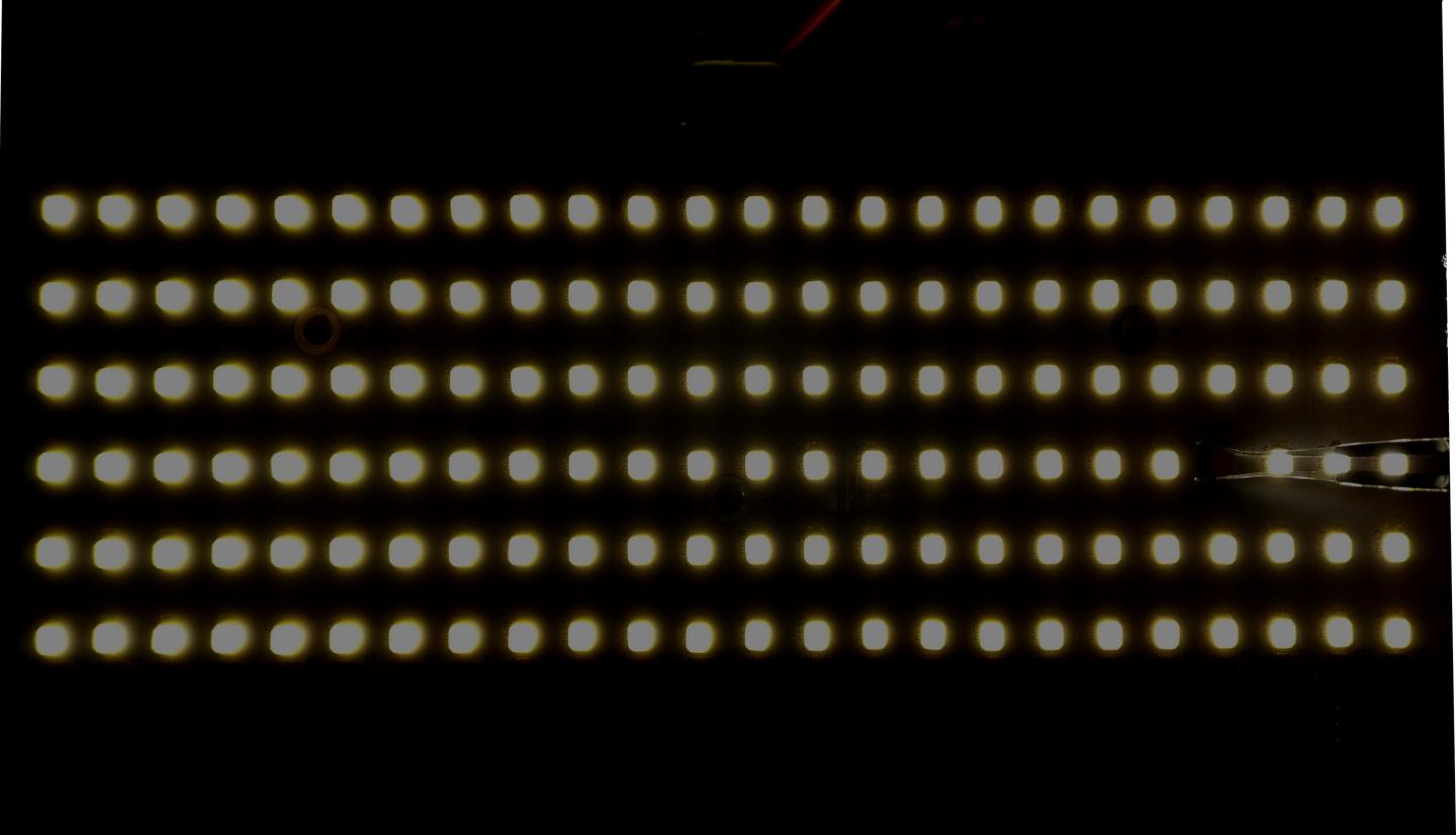 Novel LED Street Lights Reduce Costs
