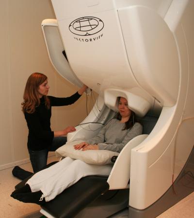 Dyslexia-Linked Genetic Variant Decreases Midline Crossing of Auditory Pathways