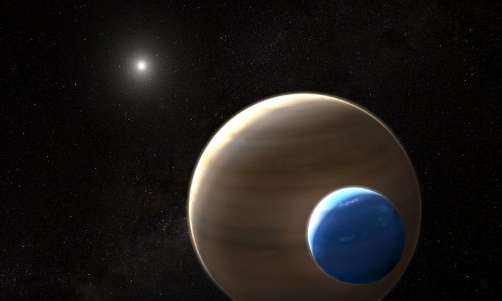 Exomoon Orbiting Its Planet (Artist's Impression)