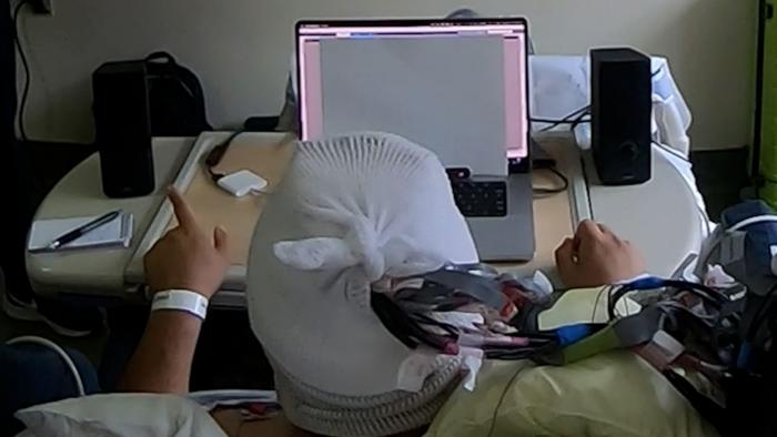 A brain-controlled hearing system.