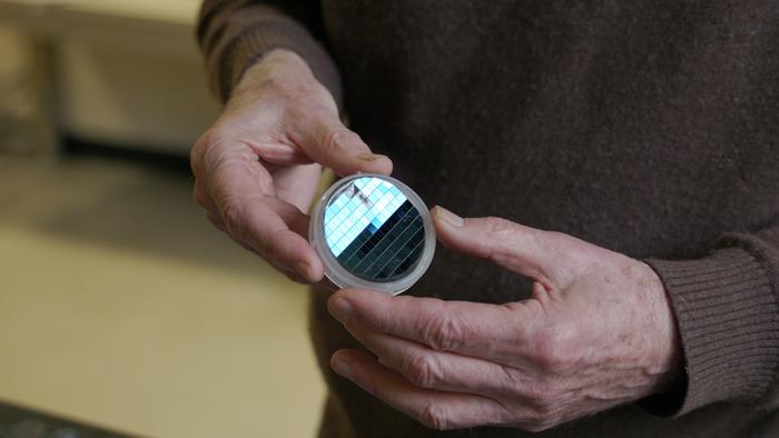 Researchers create first functional semiconductor made from graphene