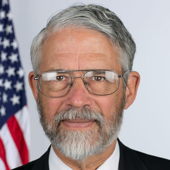 John Holdren, winner of the 2026 Karl Taylor Compton Medal for leadership in physics.