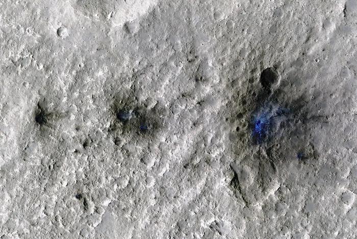 Impact crater detected by InSight