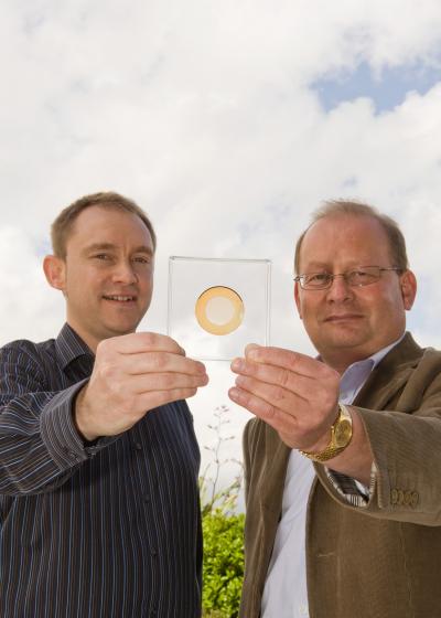 Queen's University Belfast Engineers with Their New Filter