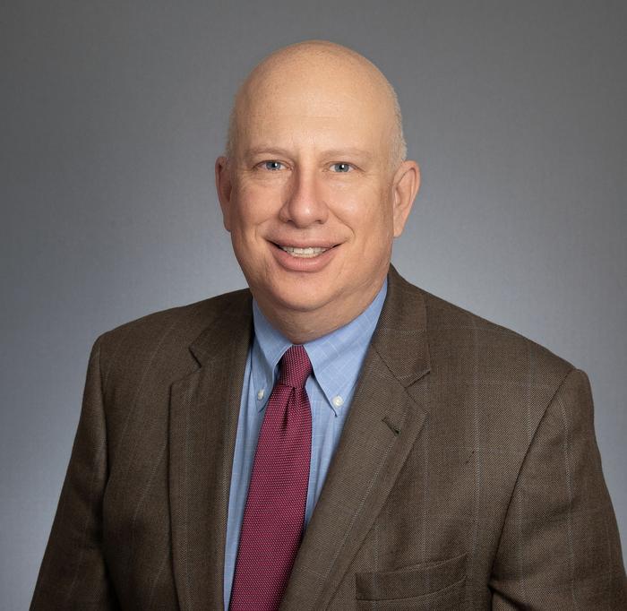 Dr. Alexander Spira, de NEXT Oncology Virginia y Virginia Cancer Specialists, Fairfax, Virginia.