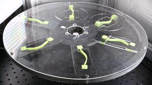 Demonstration of dynamic driving on a rotating platform. 2026 fleXLab EPFL CC BY SA