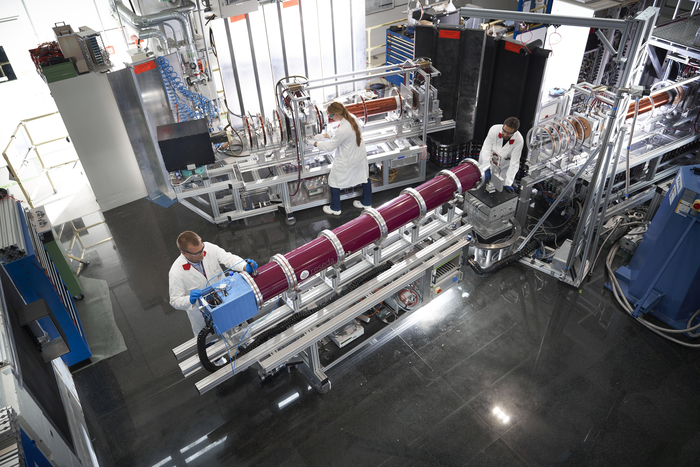 Scientifiques sur l'instrument RESEDA