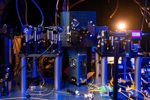 A look inside the quantum optics laboratory at the University of Stuttgart: Here, researchers are experimenting with new photon sources for quantum computing and quantum networking.