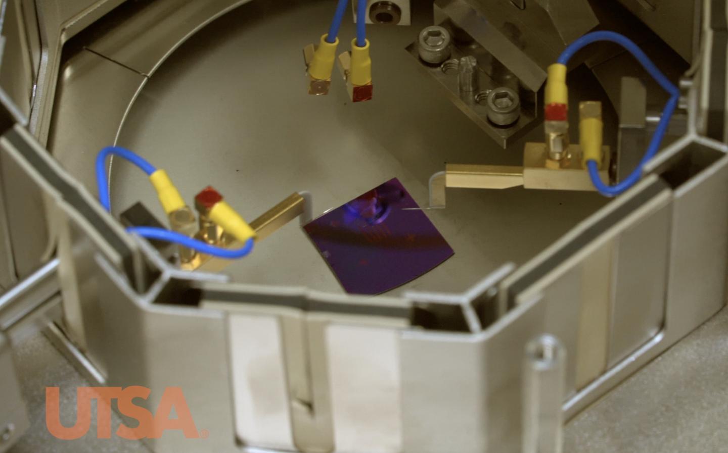 The Zero-Power Carbon Interconnect