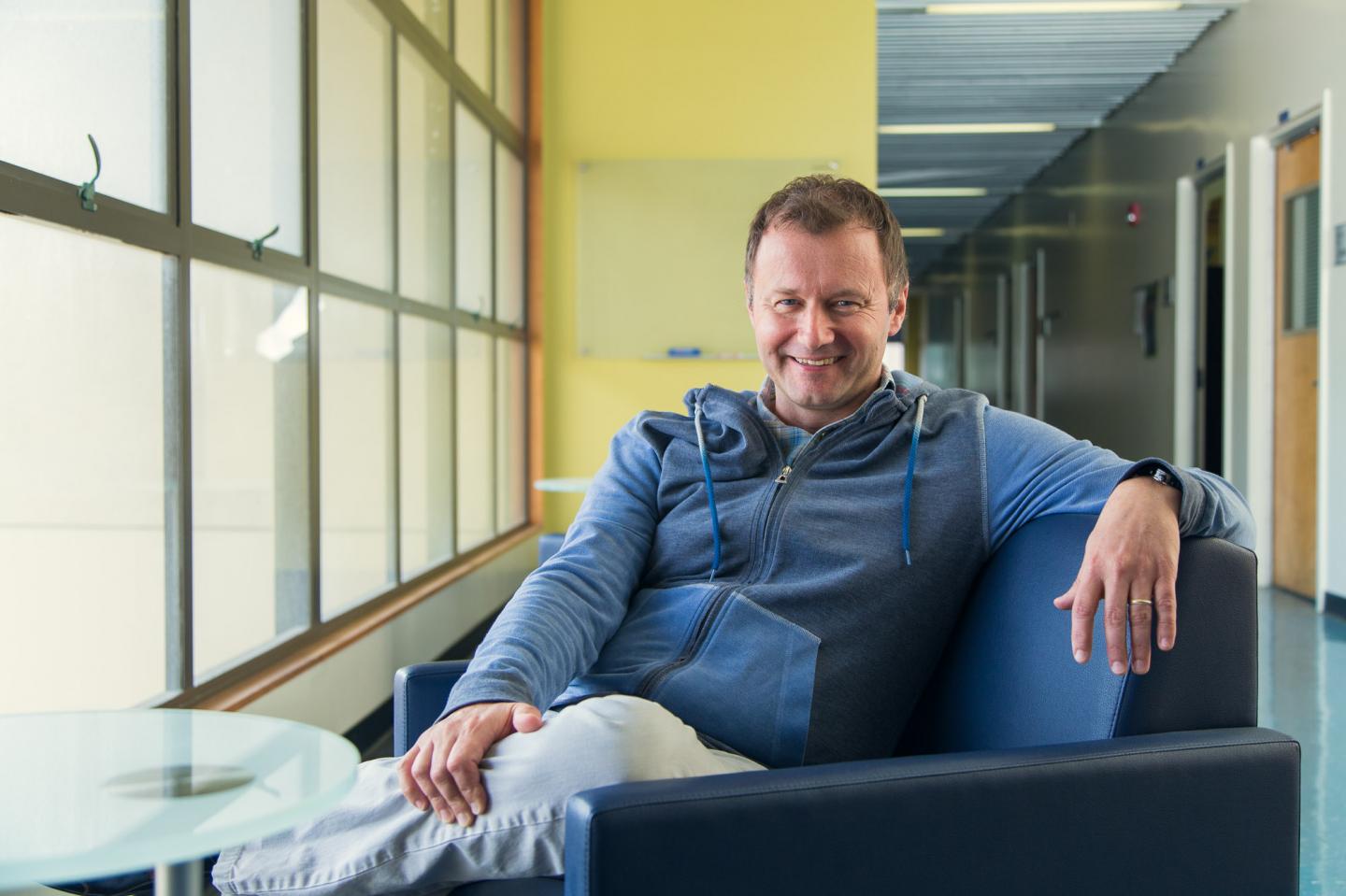 Army-funded researcher receives award for mathematical theory