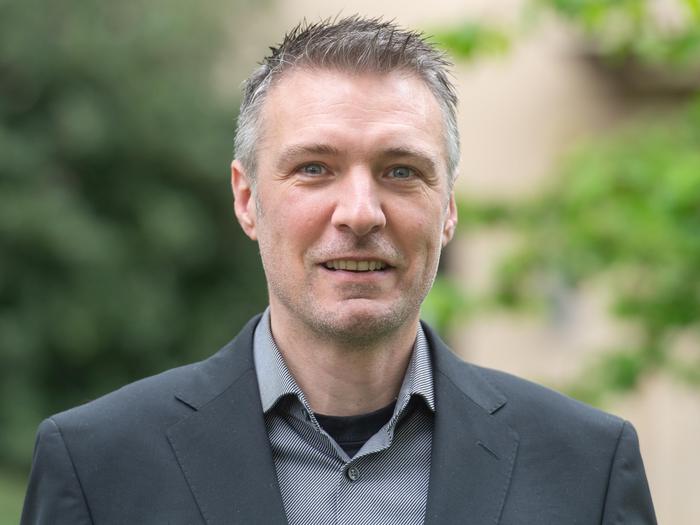 Prof. Matthias Schott