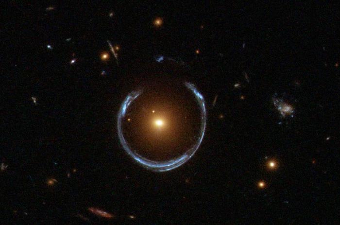 Cosmic Horseshoe 1