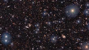 Pan on most distant galaxy proto-supercluster