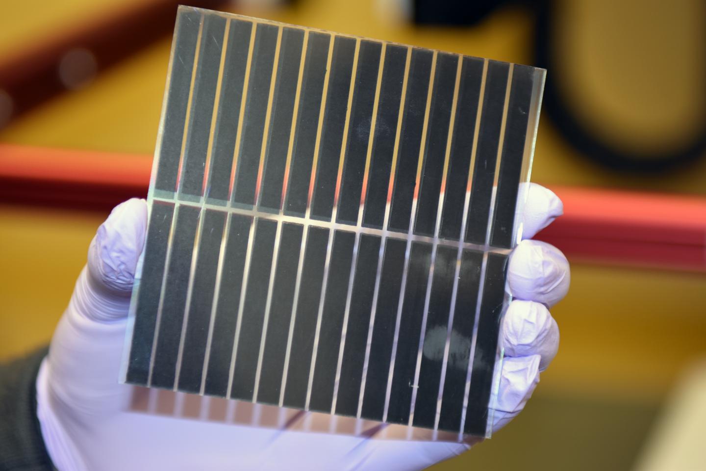 ペロブスカイト太陽電池 